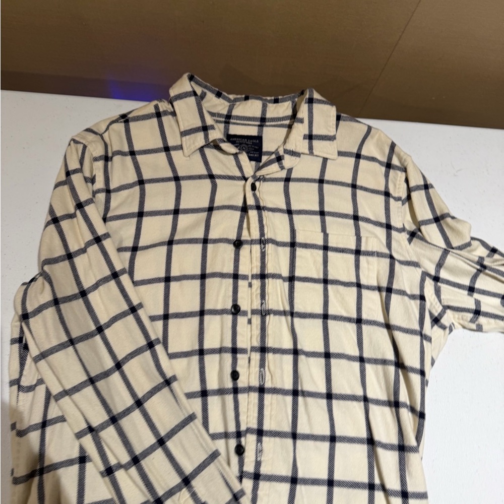 American Eagle Outfitters Cream and Black Plaid Shirt